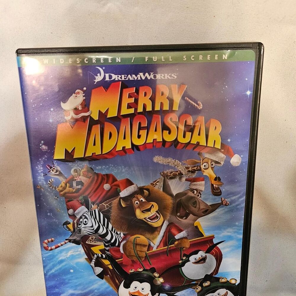 Dreamworks Merry Madagascar DVD